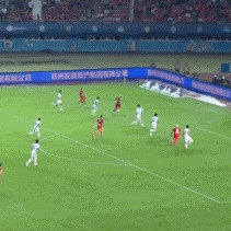 半场：河南1-0国安，钟义浩百场破门，曹永竞射中横梁